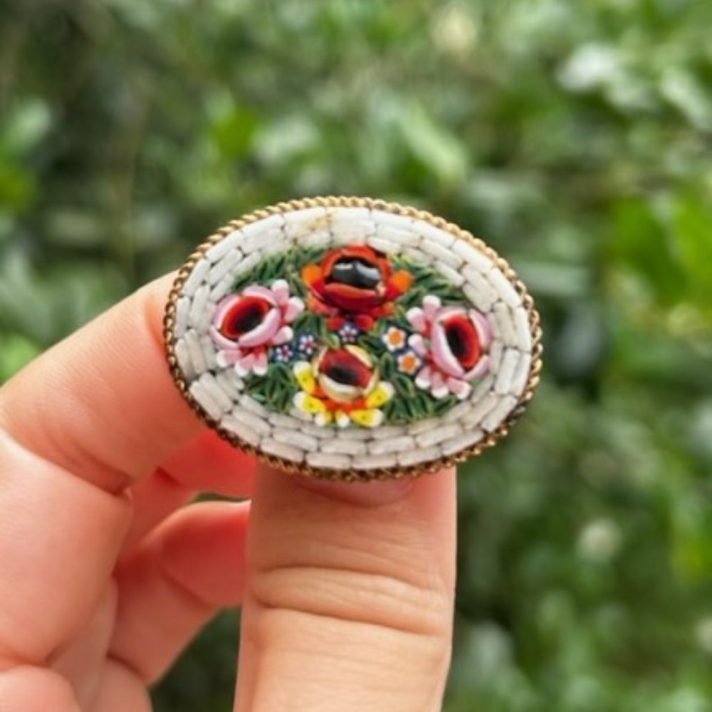 VTG Micro Mosaic Italy WHITE Glass Bead Flower BROOCH